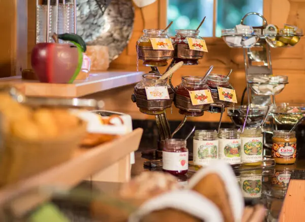 Frühstücksbuffet - Zimmer mit Frühstück oder Halbpension in Ramsau am Dachstein, Hotel Sporthof Austria Frühstücksbuffet - Zimmer mit Frühstück oder Halbpension in Ramsau am Dachstein, Hotel Sporthof Austria